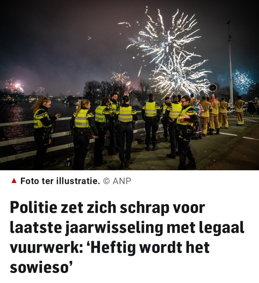 maartenbrink's tweet image. Waterwerpers met #traangas, extra grote bussen #pepperspray, betere gehoorbescherming voor #ME’ers en dubbele bezetting op de 112-lijnen. De #politie zet zich schrap voor oud en nieuw, de laatste met legaal vuurwerk.

bndestem.nl/binnenland/pol…
#steundepolitie #jaarwisseling