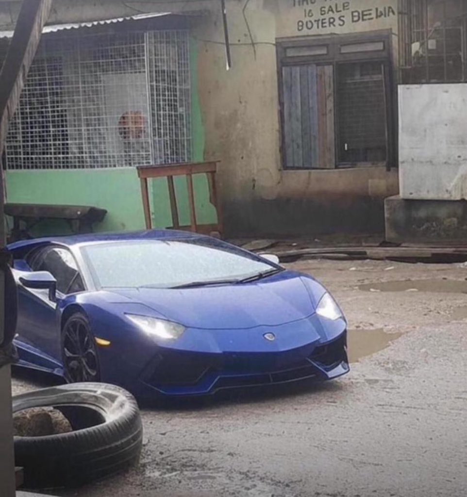 Perlabee's tweet image. There will be signs 👀