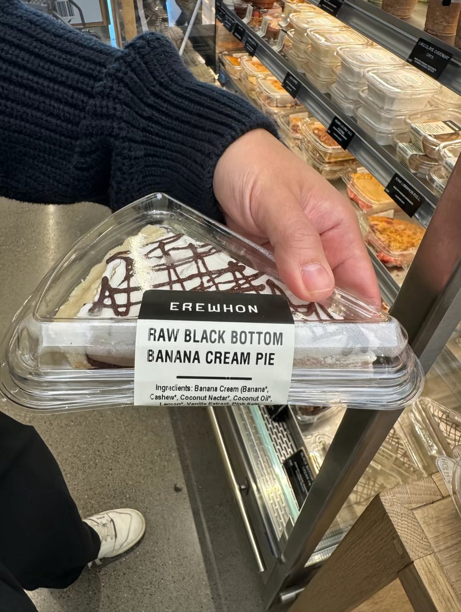 chrisisclueless's tweet image. Good morning :)