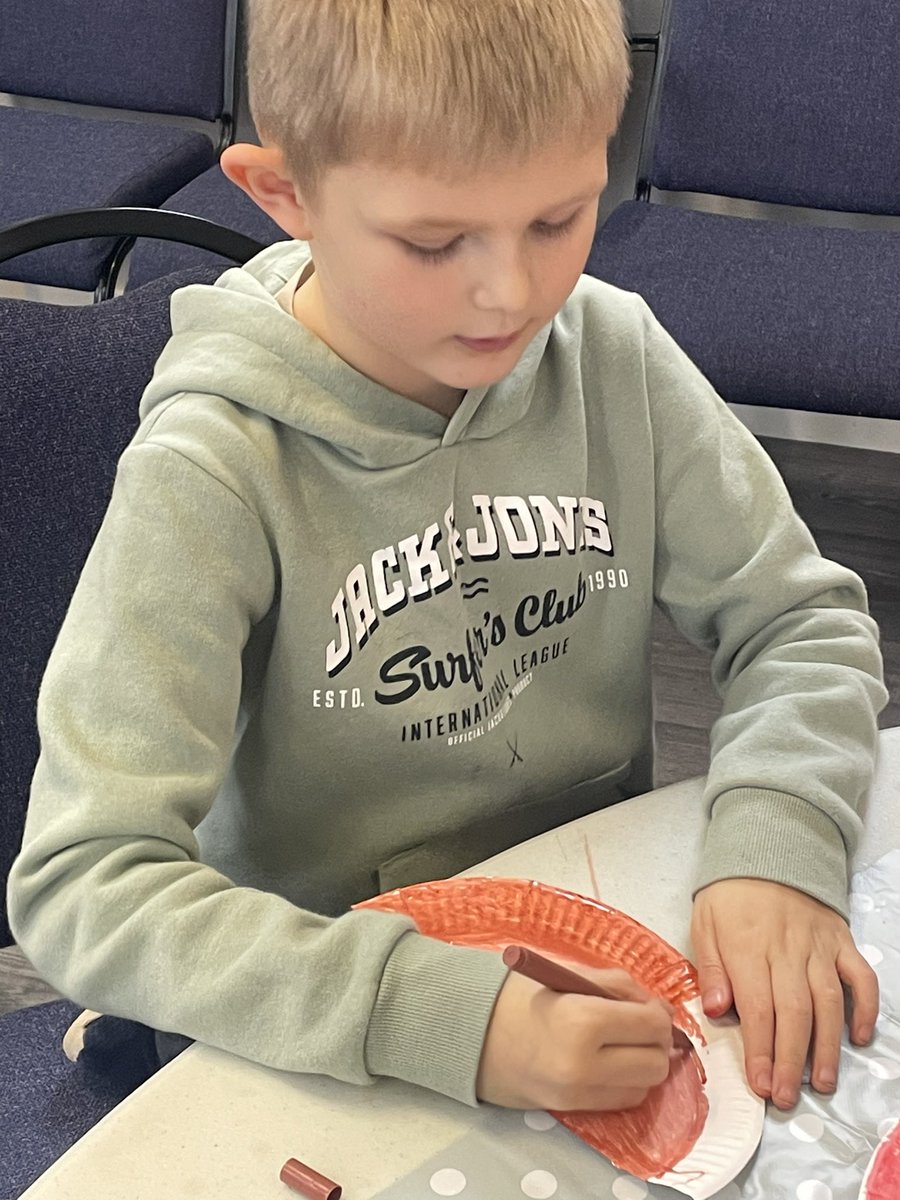 D_A_Training_'s tweet photo. Healthy Holidays 
Thank you to all our families for joining us today @ Crystal Peaks Church. Excellent winter robins, parcel hunt and first aid Christmas calamity fun was had by all @SWFCCP 

See you all soon https://t.co/FO1mEXfYVw