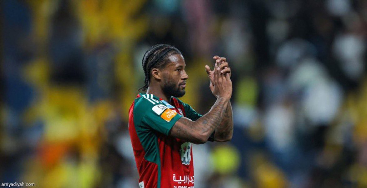 فينالدوم :

اخر مباراه ضد #النصر فوز فريقه بتسجيله
هدفين ( يغيب بسبب ظرف عائلي ) 🤷🏻‍♂️😁

#النصر_الاتفاق