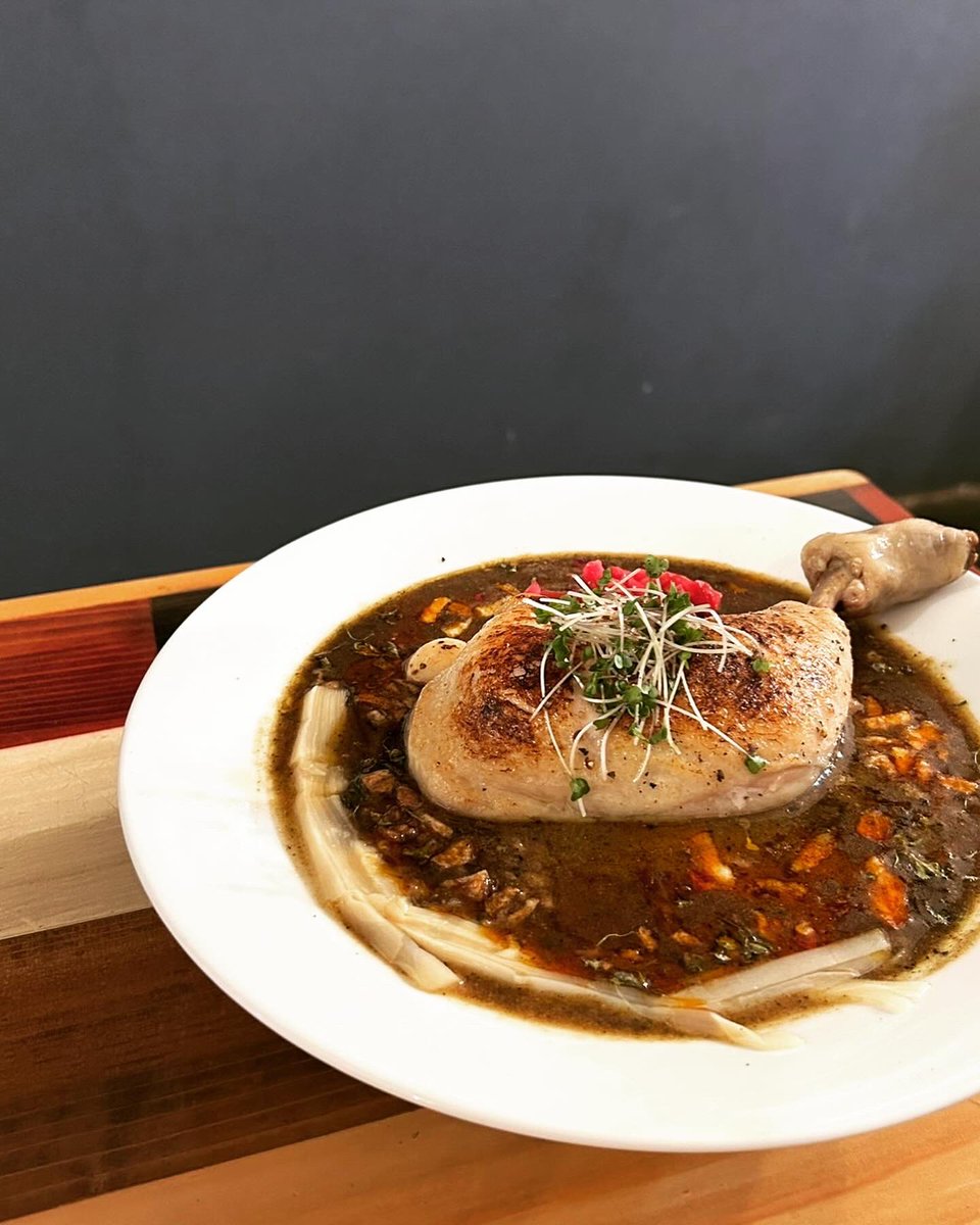 本日のカレーが売り切れましたので、早いですが閉めさせていただきます！
沢山のご来店ありがとうございました！
明日は2025年最終営業日です！
お昼の部のみですが、よろしくお願い致します！
11時〜15