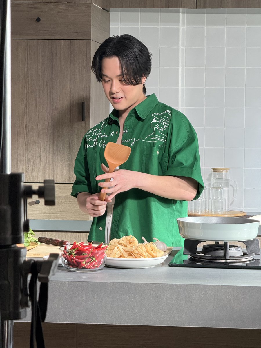 JMJlabel's tweet image. เหลืออีกไม่กี่ที่ กติกา​ก็ง่ายๆ
​
ขั้นที่ 1 💚เล่น​
ตามหารสชาติวันนี้ของคุณ​
👉🏻 bit.ly/48Ii4s2​
​
ขั้นที่ 2 💚ลอง​
ลุกไปเข้าครัว ลงมือปรุงเมนูที่ได้จากหน้าผลลัพธ์​
ใครได้รสชาติไหน กดดูสูตร ลงมือปรุงได้เลย!​
​
ขั้นที่ 3 💚คอมเมนต์
โพสรูปหน้าผลลัพธ์คู่กับ…