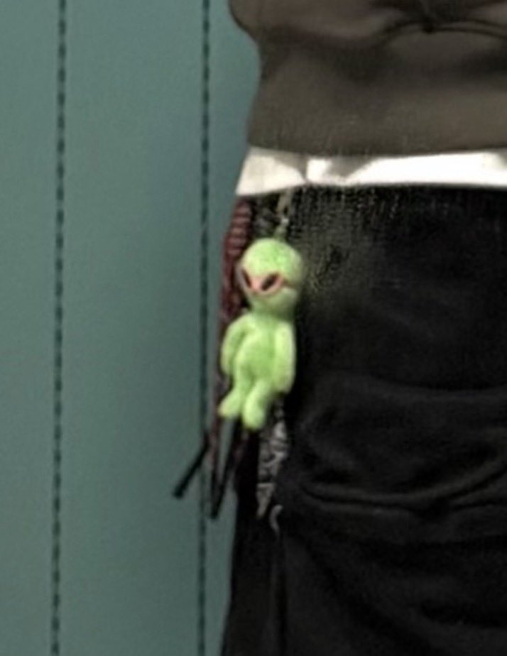 O4kMi7k's tweet image. ...