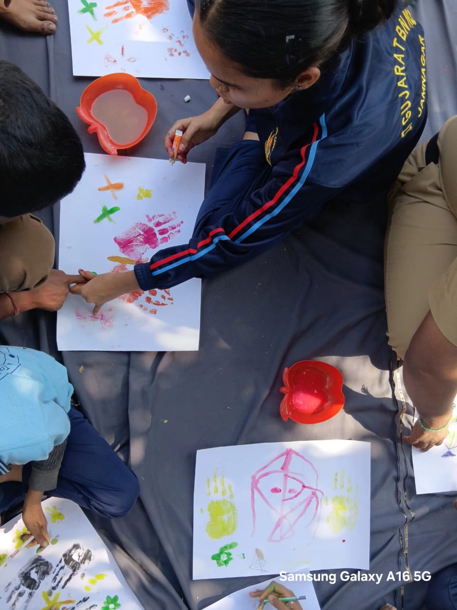 NCC_Dte_Gujarat's tweet photo. #NCCGujarat

On Veer Baal Diwas, 40 cadets from 27 Gujarat Bn NCC, Jamnagar, visited OM Training Centre for children with intellectual disabilities, spreading joy through drawing, painting, and footprint games. The special children reciprocated with energetic dances, fostering social bonds, confidence, and smiles all around.  

This heartwarming exchange highlighted the spirit of unity and compassion.  

@DefencePRO_Guj
@HQ_DG_NCC 
@GovernorofGujarat 
@CMOGuj