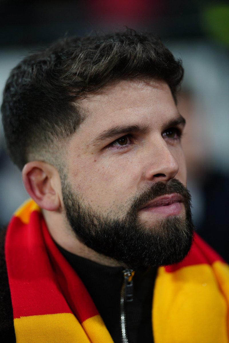 ActuFoot_'s tweet image. 🚨 𝗝𝗜𝗠𝗠𝗬 𝗖𝗔𝗕𝗢𝗧 🇫🇷 𝗖𝗥𝗜𝗧𝗜𝗤𝗨𝗘 𝗟𝗘 𝗧𝗥𝗢𝗣𝗛𝗘́𝗘 𝗗𝗨 "𝗠𝗘𝗜𝗟𝗟𝗘𝗨𝗥 𝗖𝗢𝗠𝗘𝗕𝗔𝗖𝗞" 𝗤𝗨’𝗔 𝗥𝗘𝗖̧𝗨 𝗣𝗔𝗨𝗟 𝗣𝗢𝗚𝗕𝗔 🇫🇷 𝗔𝗨𝗫 𝗚𝗟𝗢𝗕𝗘 𝗦𝗢𝗖𝗖𝗘𝗥 𝗔𝗪𝗔𝗥𝗗𝗦 🥶 :

« Matthieu Udol, 4 ligaments croisés, retour titulaire dans l’équipe 1ère de Ligue…