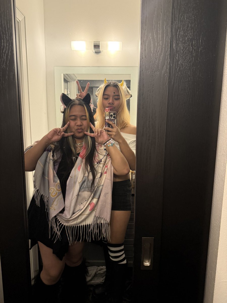 murisakiss's tweet photo. hijinx 2025~ #hijinxfest https://t.co/bQ1THUBYAh