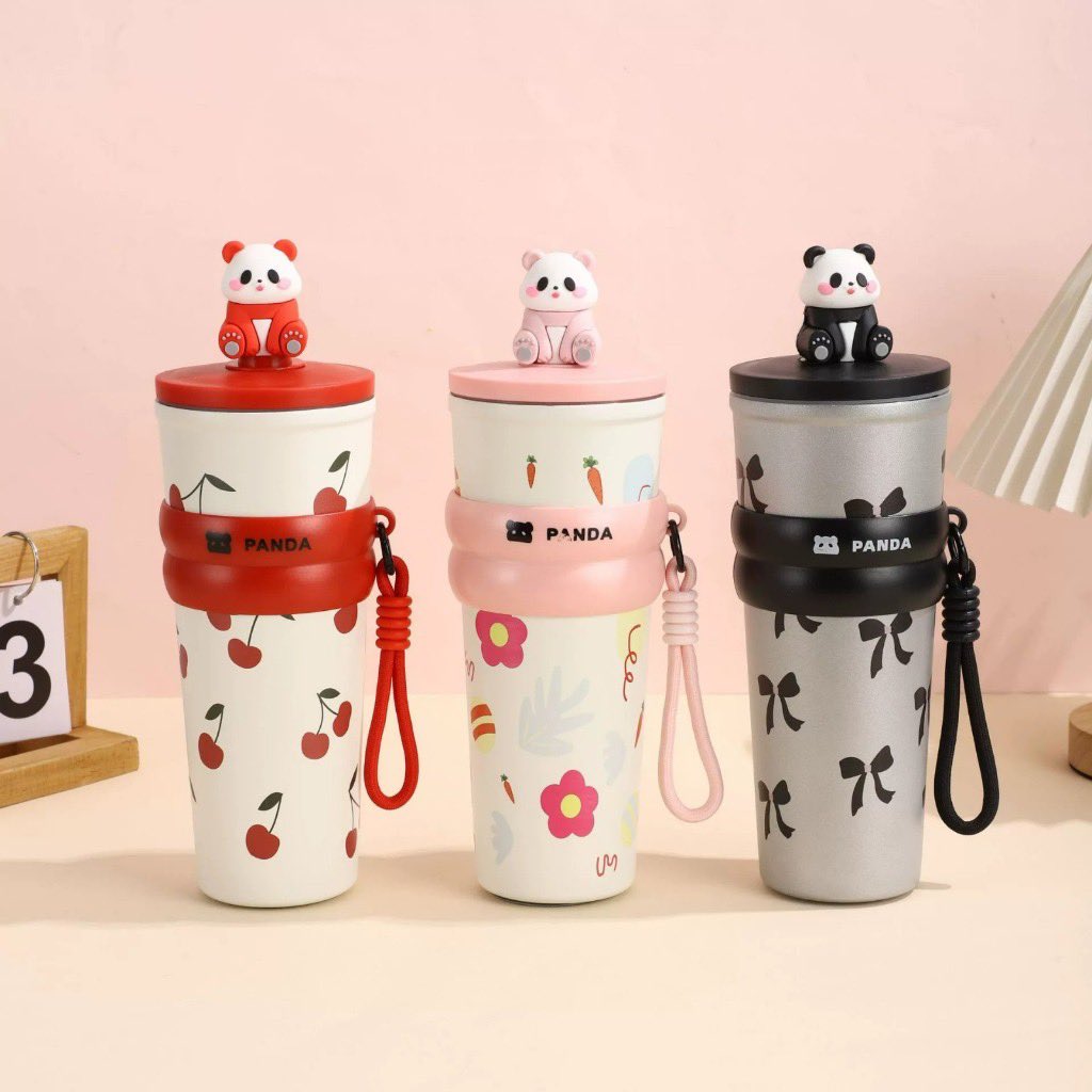 zizupaaa's tweet photo. Cek Mug Tumbler Stainless Steel SUS 304 Motif Panda Lucu 700ml Free Gantungan + Boneka Panda M 2113 dengan harga Rp59.800. Dapatkan di Shopee sekarang! https://t.co/r9Ci4IXaVv 

#racunshopee #tumbler #viral https://t.co/yqPjyuug3a