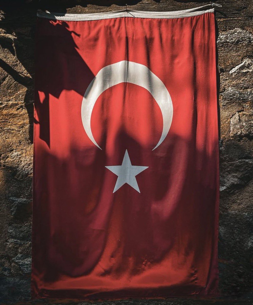 Çok şey var söylemek istediğim...
Ailelerine sabır diliyorum.