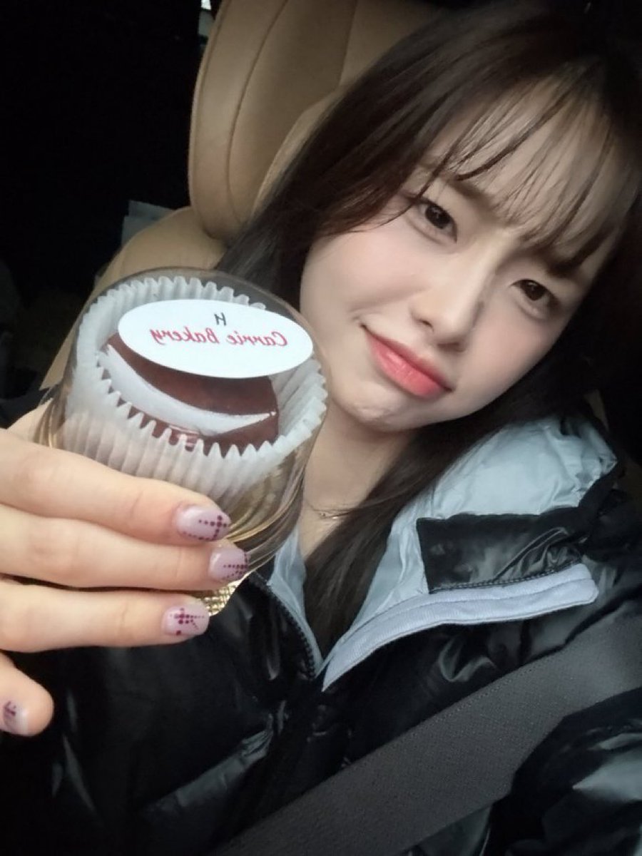 Chuu BR tweet media