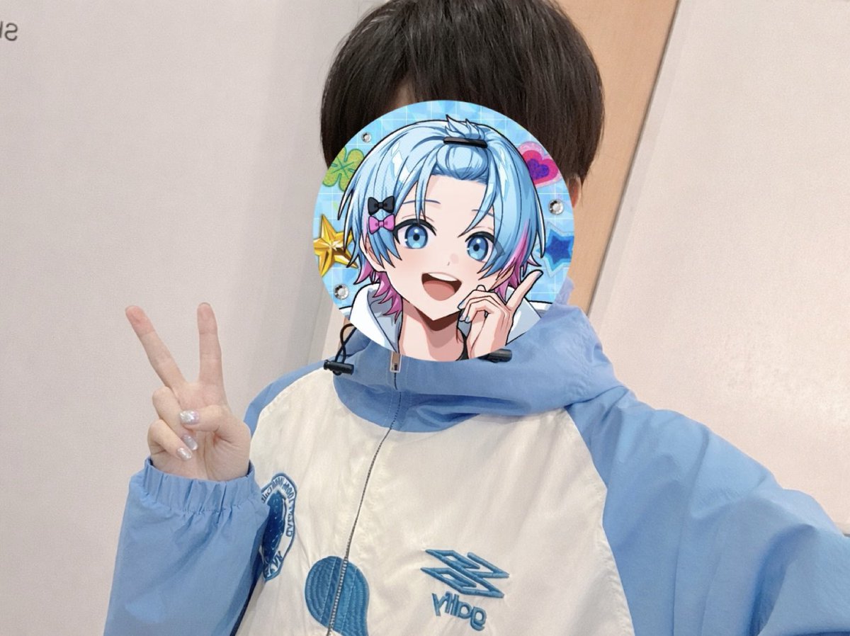 りょうこ☺︎ いいねくださいかっこいい；；；；🩵