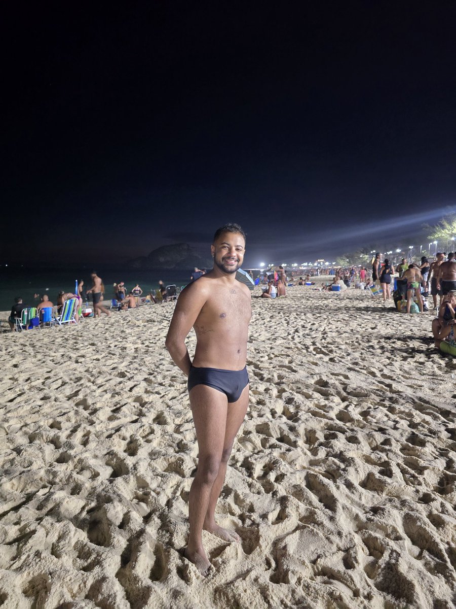 Matheustrodrig's tweet photo. Skin praiano https://t.co/XdDbR2EoVN