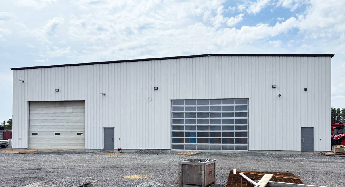 🎉 What a year at Bel-Con! 🚀 We climbed the 2025 Top Metal Builders rankings with major gains in tonnage and square footage. Big growth, new opportunities, and momentum heading into 2026. See how we made our mark: bit.ly/4kdrxdm