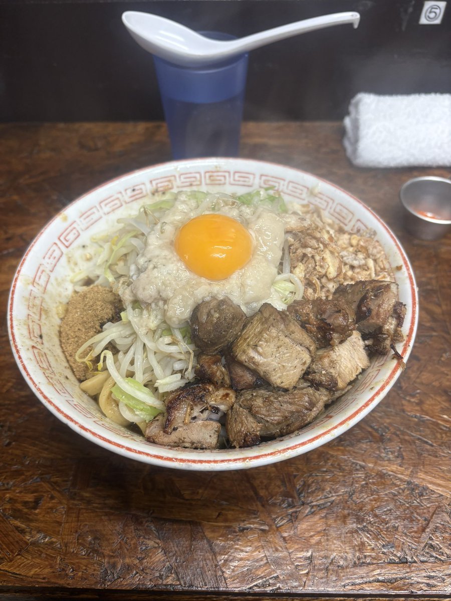2025.12.29
自家製麺まさき　非乳化　新所沢
汁なし　アブラ　火の粉別皿

まさきはほんとうまい！2025年の年納めがここでできて幸せ

どうやら私が気づいていないようでフォローさせて頂いているまさきの常連さん達がちらほらと見受けられてそれも嬉しかったw

ご馳走様でした(-人-)