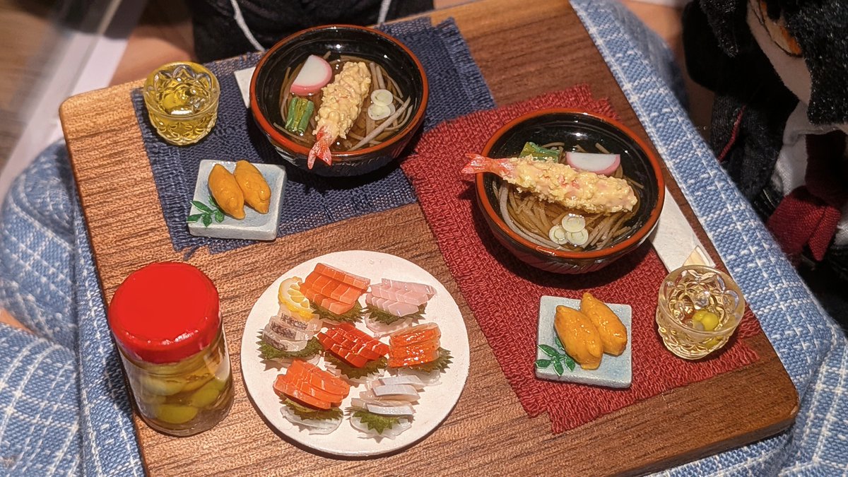 amhynui's tweet photo. 🔸あまはや2025年越し🔸

年越しそば
いなりずし
お刺身盛り合わせ
梅酒 https://t.co/AuKRRSgvOA