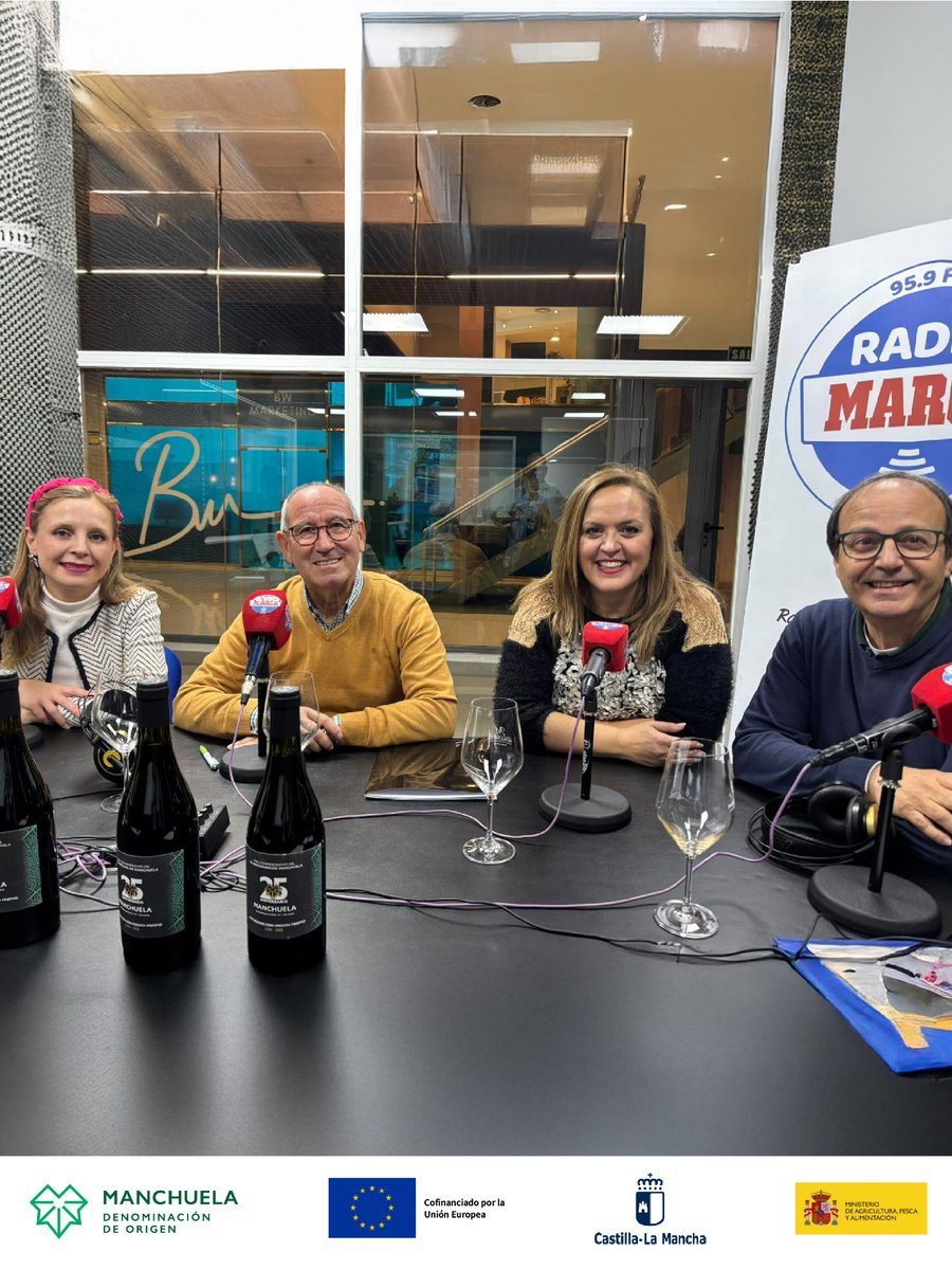 DOManchuela's tweet image. Participamos en el programa “#Márcateunvino”, dirigido por Joaquín Tomás Velasco en #RadioMarca, con retransmisión en directo, para dar a conocer el trabajo, el territorio y la identidad de los vinos de la #DOManchuela.
Gracias por abrirnos los micrófonos 📻✨
 #Vinodeinfluencia