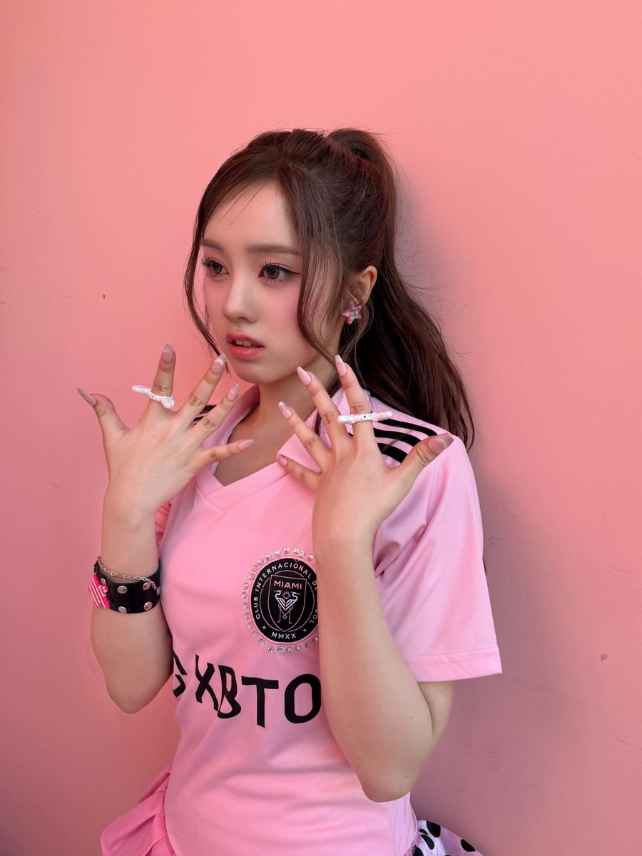 UNIS_offcl's tweet photo. 😚💖✨

#UNIS #유니스 
#ELISIA #엘리시아 https://t.co/ihTLXLcPRi