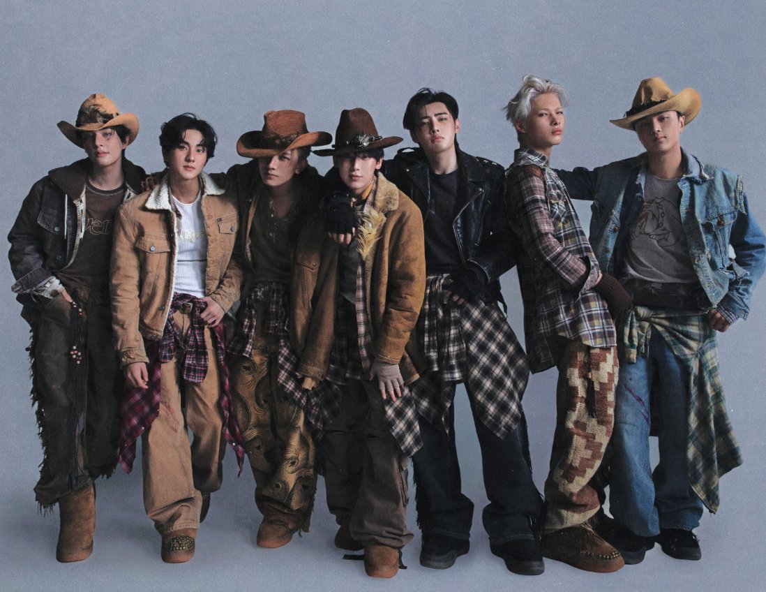 AboutMusicYT's tweet photo. ENHYPEN in a new group photo for The Sin: Vanish. Out January 16th. https://t.co/47qtDSchdx
