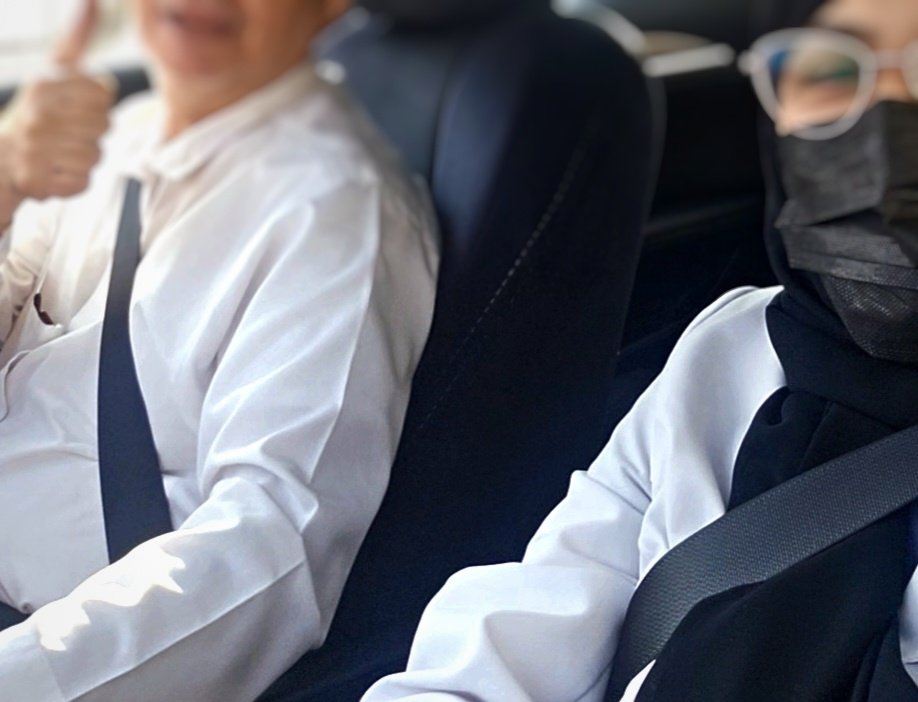 اليوم خلصنا آخر اختبار مستشفى في كلية الطب 🩺 .. والاجمل انه بابا هو اللي موصلني 🥹🤍