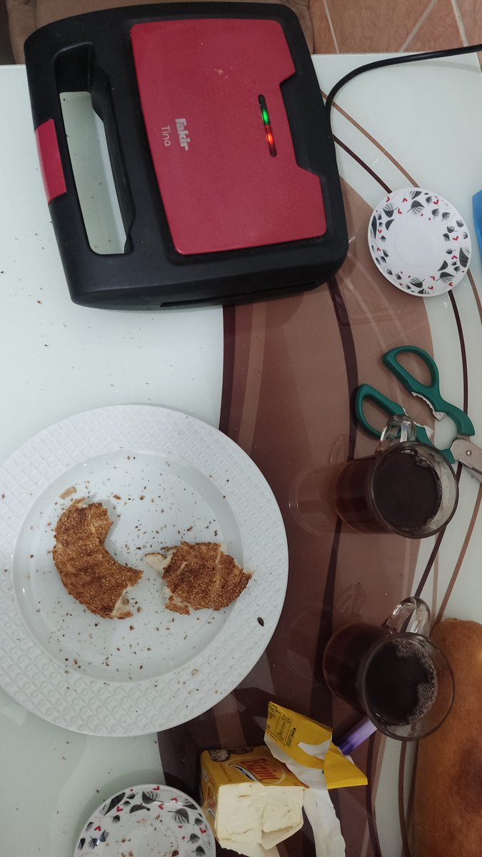 Makinamız bile fakir rwwbimolmwha da sekretein