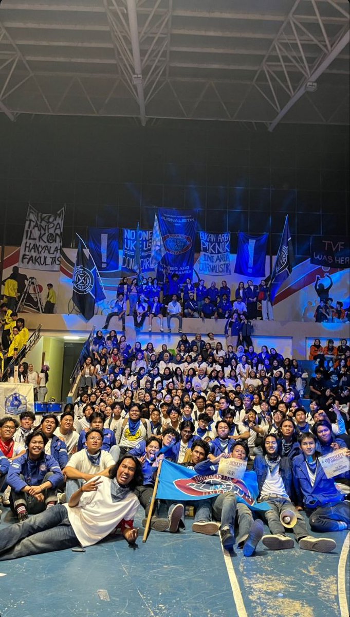 ilovenangorr's tweet image. hii, mau buat recap selama semester 1 di jurnalistik unpadd