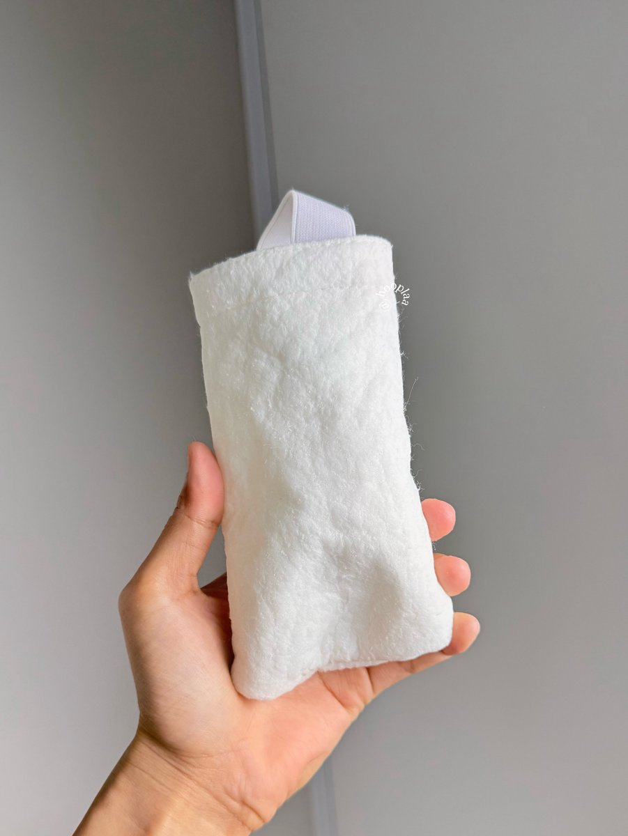 hooplaa_'s tweet image. TOTALLY AGREE, u guys seriously need to try this water filter (it’s only 14k).. my skin rarely breaks out anymore &amp;amp; my hair loss has significantly decreased since I started using it 🥹💯

day 1                                               after 2 weeks🤢