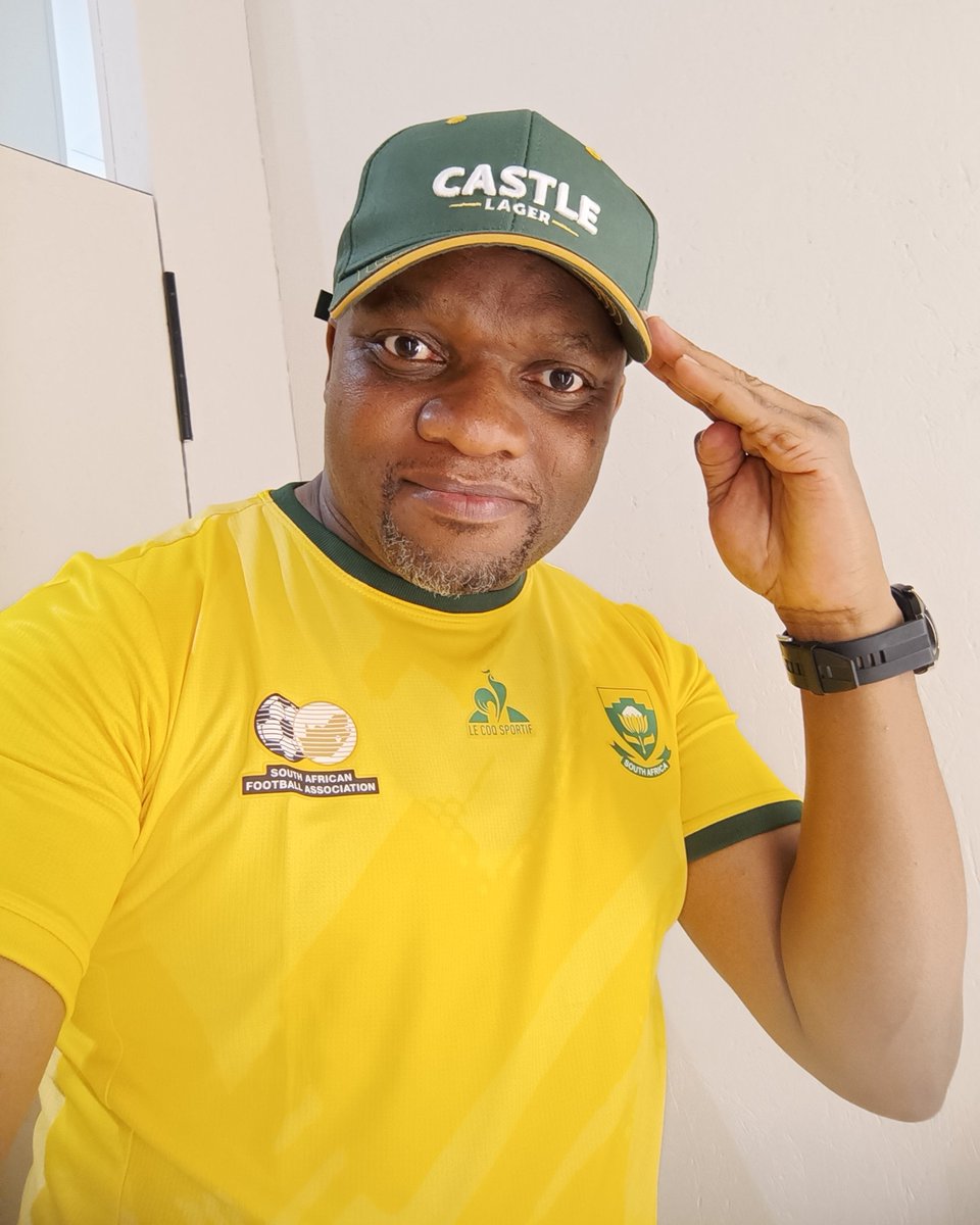 Themba_TT's tweet photo. To us who are patriotic enough to support @BafanaBafana without questioning who is selected or not. Good luck against Zimbabwe #BafanaKaofela @castlelagersa #Inqaba https://t.co/H3p9BGL7rU
