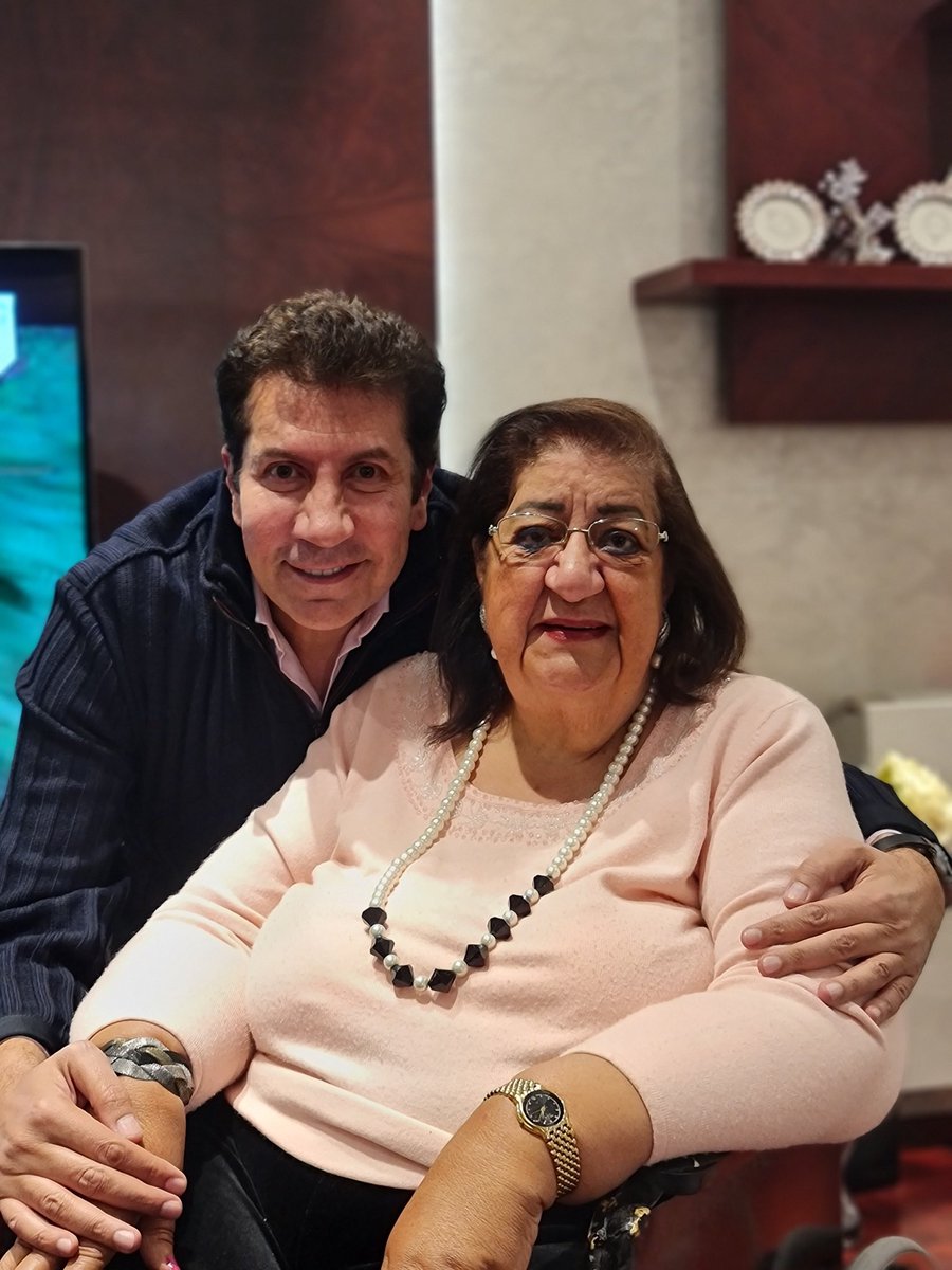 صلاه الجنازه على والدتى الحبيبه غداً الثلاثاء بكنيسه أبى سيفين والأنبا مقار بالتجمع الأول الساعه الواحده ظهراً
والعزاء الخميس ١ يناير  بنفس الكنيسه  أبى سيفين والأنبا مقار بالتجمع الأول الساعه ٦مساءً