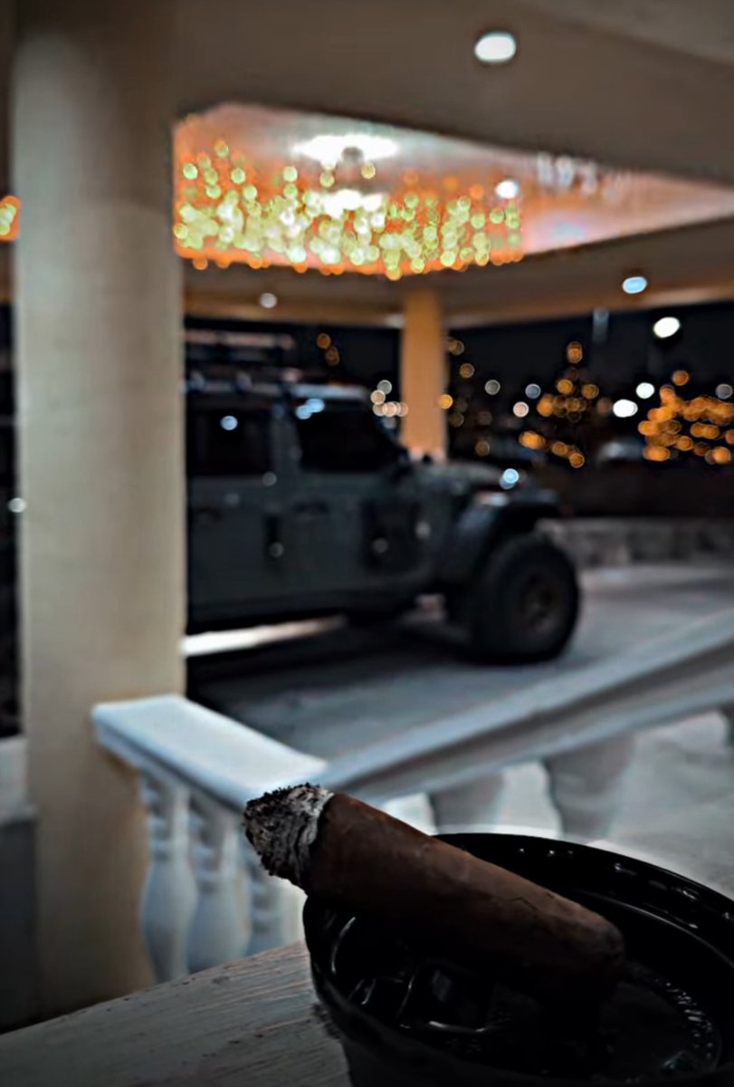 Дарханыхан байна уу? Уухуу?