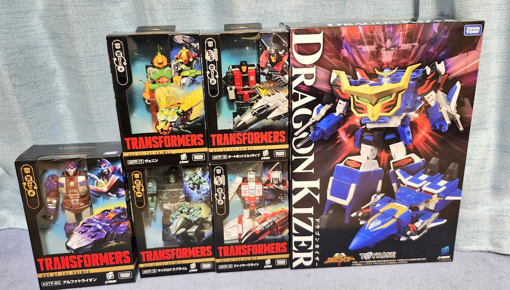 トランスフォーマー　勇者シリーズセット 今月届いたトランスフォーマー…と勇者シリーズ玩具❗ さっそく確認し