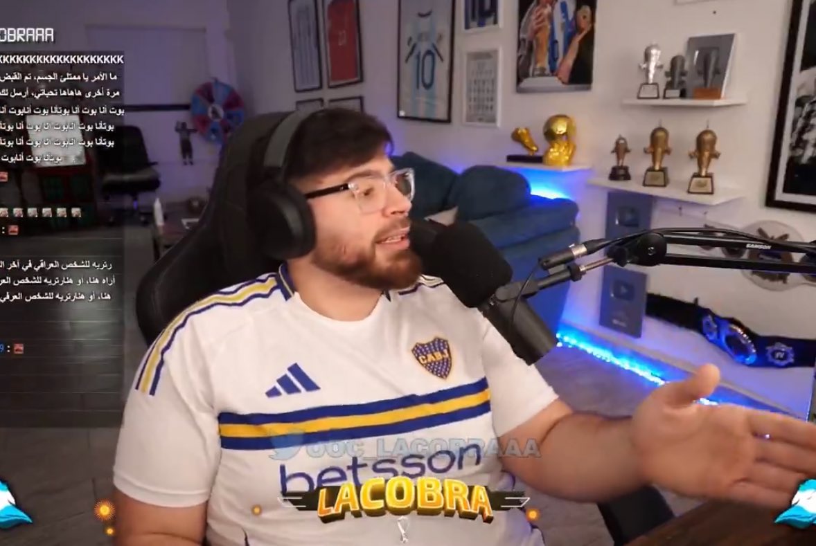 Mercado_Ingles's tweet image. El streamer Argentino, La Cobra: 

“Se ríen como si fuera algo por lo cual se deberían reír, de que la novia de Rice es gordita. Pero, ¿Saben que pasa amigos? Vivimos en un mundo en el cual el futbolista tiene que tener una modelo, de una marca cara y no puede tener una piba…