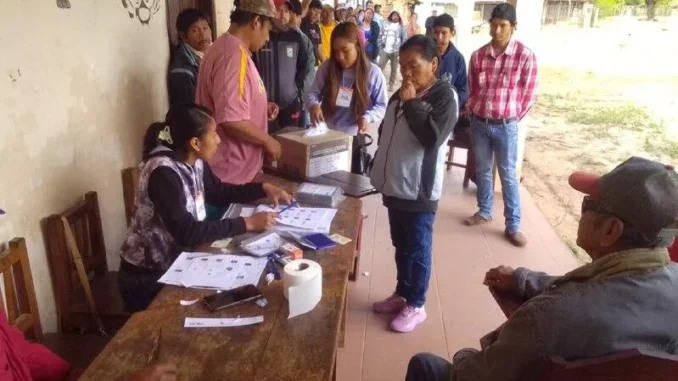 laepocabo's tweet photo. #29deDiciembre #Política #Elecciones 
#Bolivia registró una cifra inédita de #aspirantes para los #comicios que se realizarán en marzo de 2026👇
https://t.co/b0AmZoSd4B https://t.co/rnkHSCmmaS
