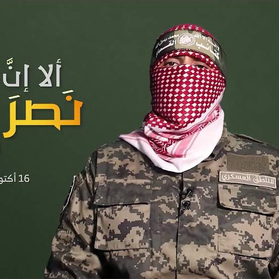 docshayji's tweet image. ستنعي حركة حماس في بيان رسمي بعد قليل استشهاد الناطق العسكري  لكتائب  عزالدين القسام أبو عبيد… يعتقد أن اسمه الحقيق (حذيفة الكحلوت)  وتعلن  عن تنصيب ناطق جديد خليفة لأبي عبيده 
 يرافق النعي نشر فيديو معبر.
وكان العدو الإسرائيلي شن غارة في 30-8-2025 أدت لاستشهاد أبو عبيده مع…