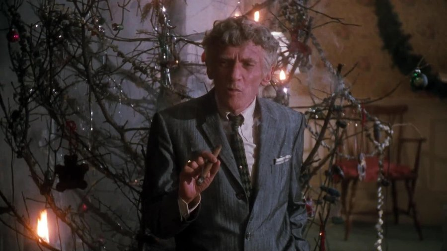 Clark Griswold’s burnt tree is funny on screen… not in real life 😬🔥Fire Inspectors work behind the scenes to prevent fires before they start — &amp; we’re hiring!

Join MWAA Public Safety &amp; help keep the holidays (and everything else) safe.
👉 mwaa.wd1.myworkdayjobs.com/en-US/MWAA/job…
<a href="/MWAACareers/">MWAA Careers</a>