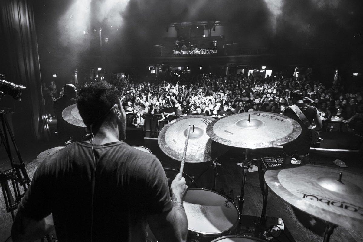 Habrá show nuestro en Enero en Mar del plata. Inaudito.