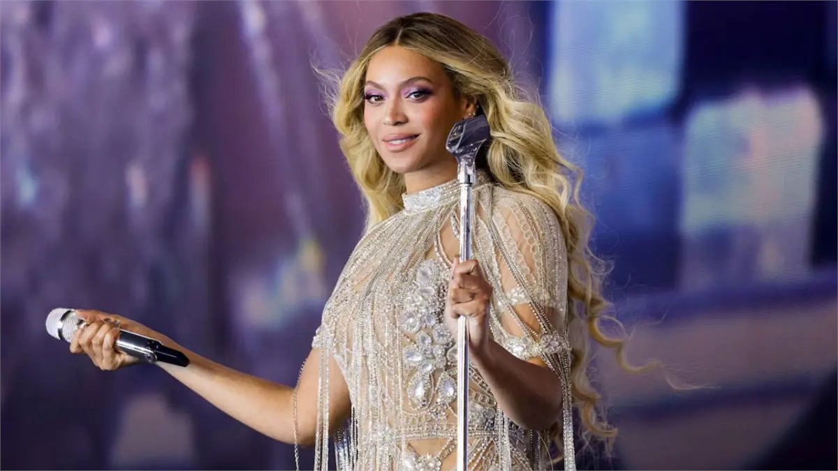 SIN24Horas's tweet image. Beyoncé alcanza el estatus de multimillonaria y entra en la lista de Forbes #NoticiasSIN #Beyoncé #Forbe

Detalles en: noticiassin.com/beyonce-entra-…