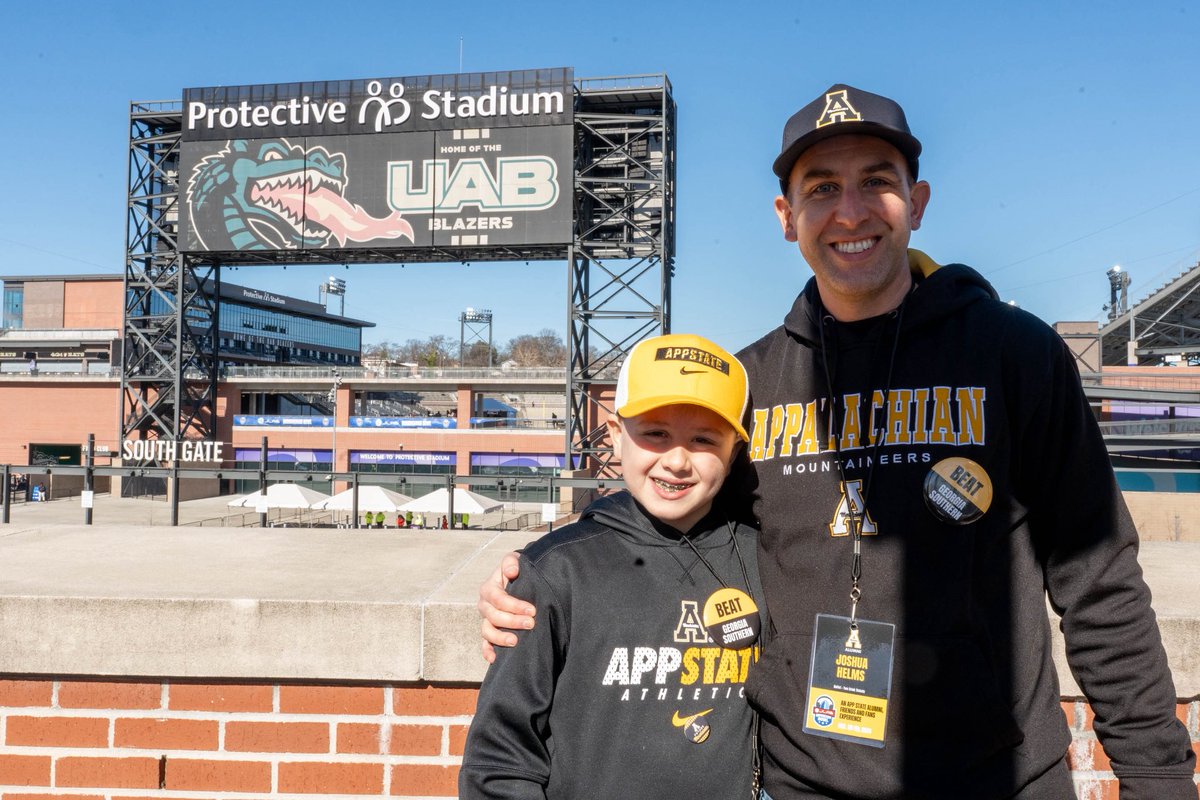 appstatesports's tweet image. #AppNation is ready for the @JLabBhamBowl! 

#GoApp