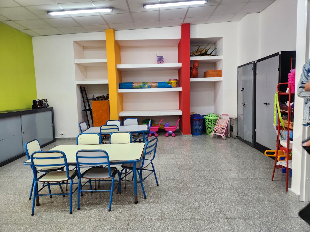 TadeoGZ's tweet image. Hoy en #Tupungato estuvimos #RecorriendoEscuelas, dos obras importantes para el Valle de Uco.

✅En la 0-025 Sol de Tupungato finalizó la ampliación de dos nuevas aulas y baños para salas de 3 y 5 años
✅ En 4-122 República Italiana, estamos construyendo más de 700 m² de…