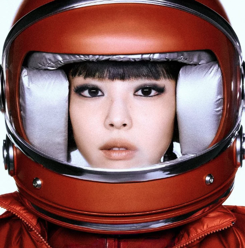 AboutMusicYT's tweet image. Billboard Brazil has named the best kpop songs of 2025:

1. Jennie - Like Jennie
2. CORTIS - FaSHioN
3. Huntrix - Golden
4. Stray Kids - Ceremony
5. SHINee - Poet Artist
6. GOT7 - Python
7. P1Harmony - DUH!
8. ZEROBASEONE - Iconik
9. Jin - Don't Say You Love Me
10. ENHYPEN - Bad