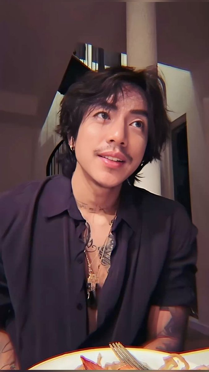 Annichut's tweet image. my taste in men starts and ends with HIM