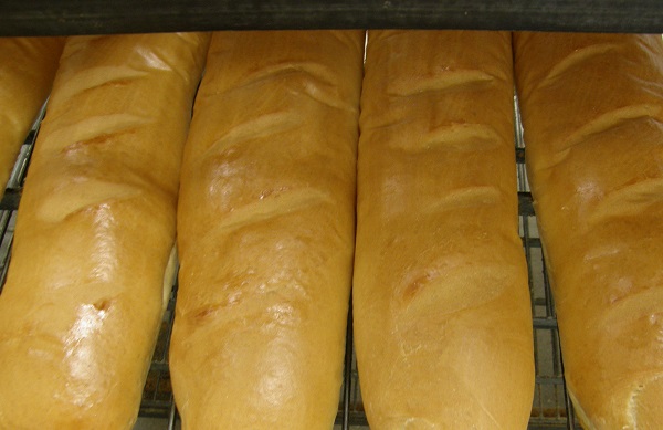 almstedsmarket's tweet image. Our bakery's delicious French bread is on sale this week!

#bread #bakery #Frenchbread #breadloaves 
#almstedsmarket #almsteds