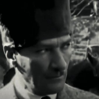 "Çok intikamcı olunuz. Düşmanlarınız çoktur."

Atatürk - 1925