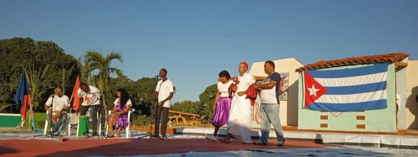 CNCTVGranma's tweet image. El municipio de #Pilón, en la #ProvinciaGranma , celebró este lunes el aniversario 67 de su liberación mediante un acto político-cultural. La actividad, organizada por las instancias del @PartidoPCC    en el territorio, tuvo como eje central la historia y la cultura local.