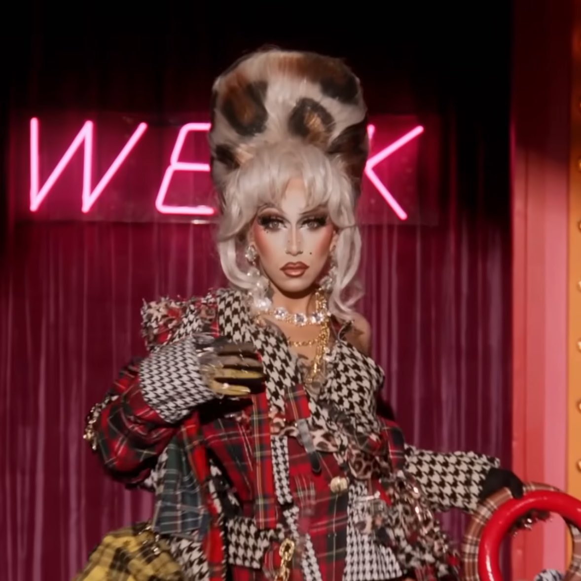 mascarayde's tweet image. discord bitch come get your fucking tens for this look wowwww