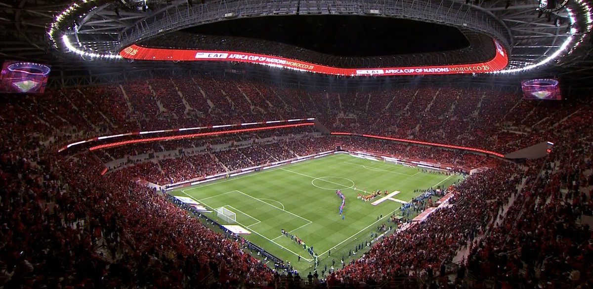 TouchlineX's tweet image. 📸 - Look at this INSANE stadium!

THIS IS THE AFCON!