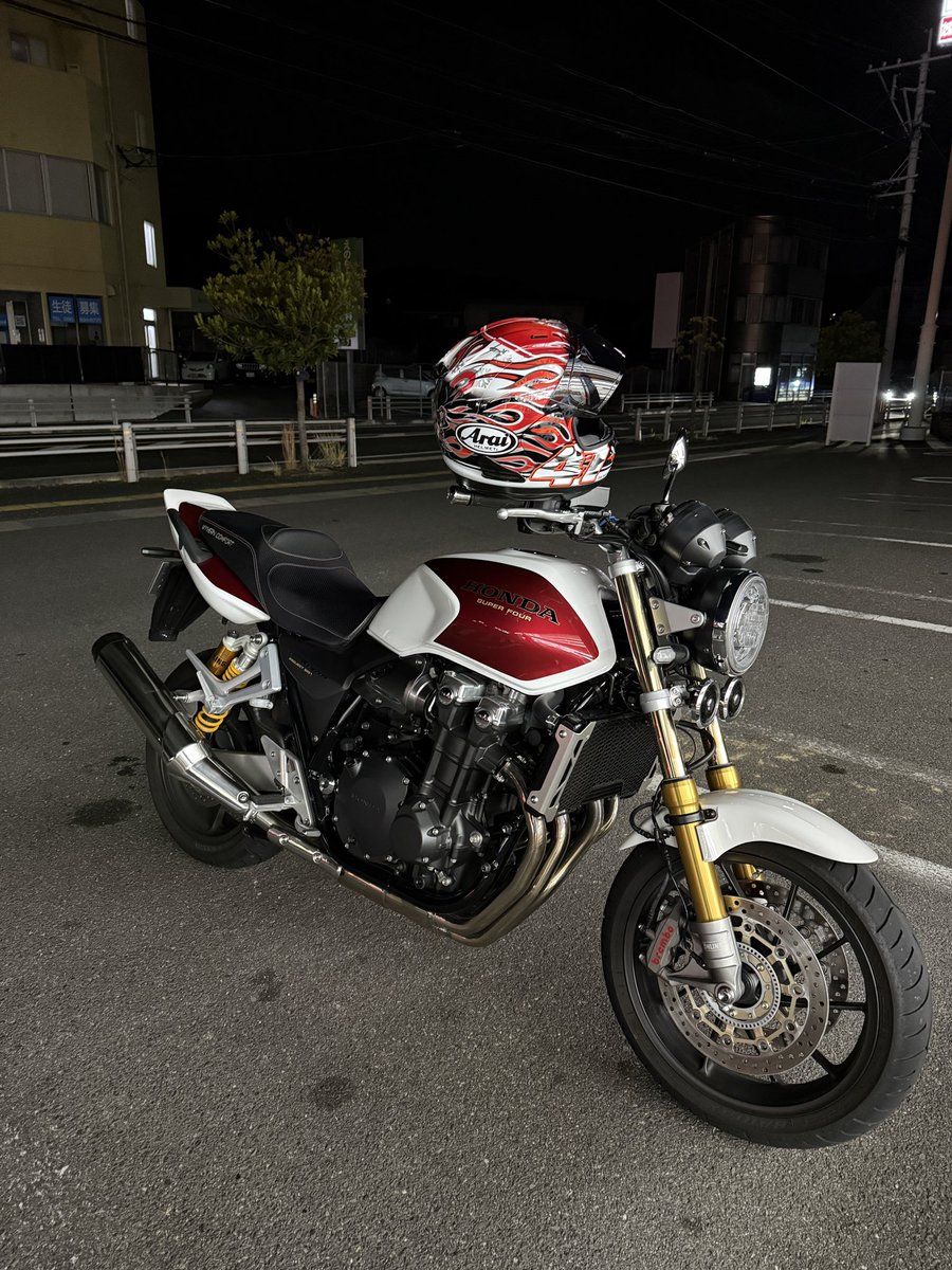 tomotomoringono's tweet photo. CB乗りやす https://t.co/63NsKm4pMs