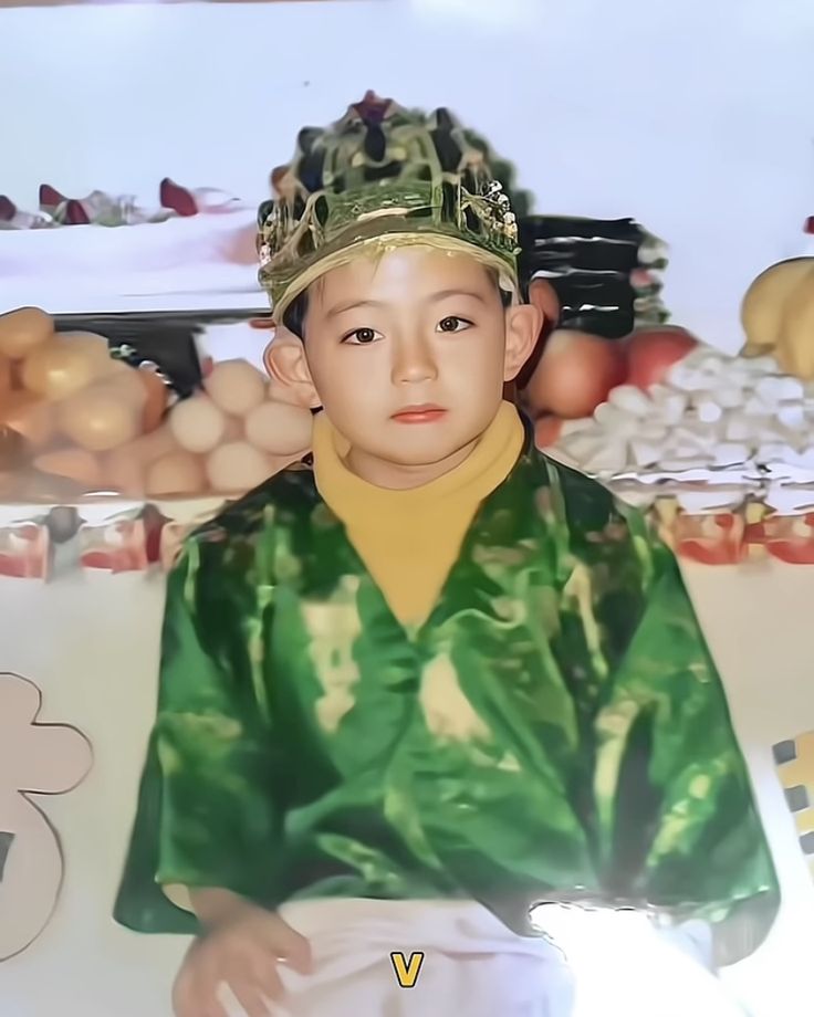 B♡T♡S~GOLDEN💚🦁❤ tweet media