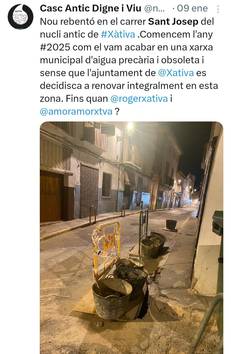 nanticdigneiviu's tweet photo. @rogerxativa ...ja que l'alcalde de @Xativa ha pujat per ací dalt del nucli antic de #Xàtiva ,el que no fa molt de sovint...podía parar-se a vore les velles conduccions d'aigua, de plom i fibrociment, i pensar alguna sol.lució per a la seua renovació integral 🙇‍♀️🤷‍♂️ https://t.co/gTWcWp7wRf