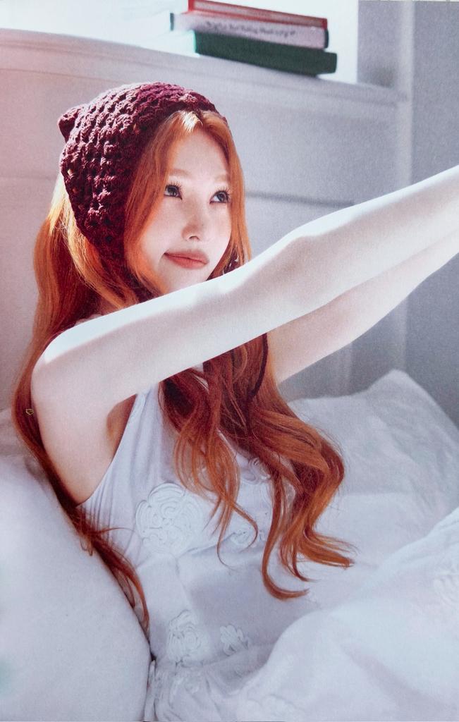 _imyour_cookie's tweet image. 2026 Season's Greetings scan
🎀
#조이