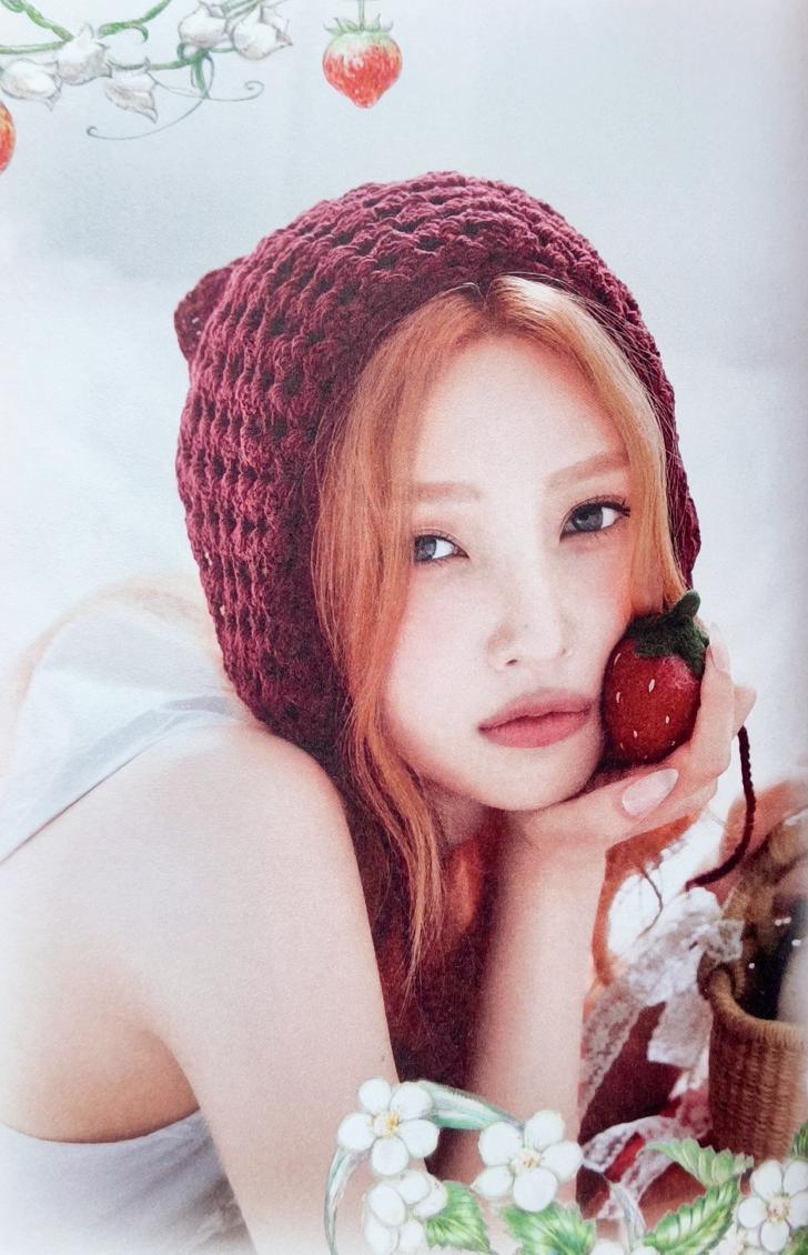 _imyour_cookie's tweet image. 2026 Season's Greetings scan
🎀
#조이